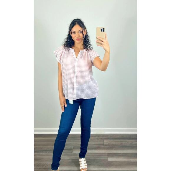 Rails Alena Top in Soft Rose Check Large Button Up Short Sleeve Stretch V-Neck - Picture 1 of 5